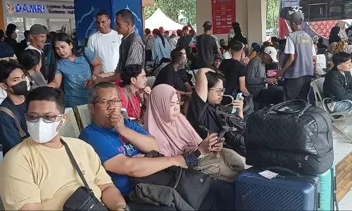 Pemudik di Terminal Kampung Rambutan melonjak 100 persen