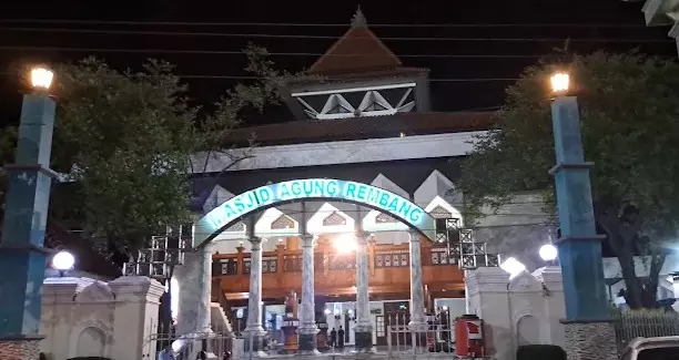 Masjid Agung Rembang jadi singgahan nyaman pemudik Masjid Agung Rembang jadi singgahan nyaman pemudik