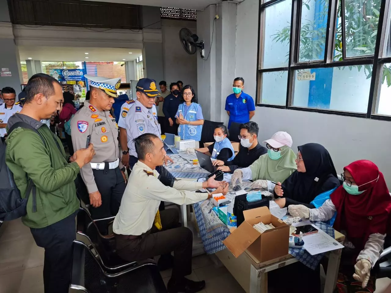 Operasi Ketupat Jaya 2026, Dokkes Polres Metro Depok lakukan pemeriksaan kesehatan pengemudi Operasi Ketupat Jaya 2026, Dokkes Polres Metro Depok lakukan pemeriksaan kesehatan pengemudi