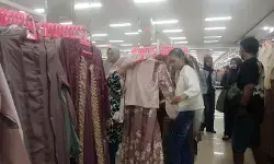 Jelang Idul Fitri, warga Majalengka mulai datangi pusat perbelanjaan