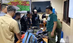 Satgas Damai Cartenz bongkar jaringan pembelian senjata untuk KKB di Papua, lima orang jadi tersangka