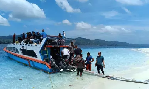 BMKG: Waspadai tinggi gelombang empat meter perairan Sulut BMKG: Waspadai tinggi gelombang empat meter perairan Sulut