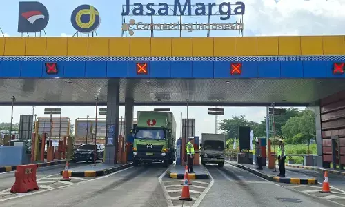 Jelang Idul Fitri 1447 H, lebih dari 33 ribu kendaraan masuk Semarang Jelang Idul Fitri 1447 H, lebih dari 33 ribu kendaraan masuk Semarang