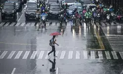 Selasa, mayoritas daerah Indonesia berpotensi hujan