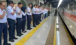 Stasiun Pasar Senen lepas 480 peserta mudik gratis KAI Stasiun Pasar Senen lepas 480 peserta mudik gratis KAI