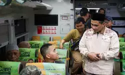Wagub Jateng berangkatkan ratusan pemudik naik KA dari Pasar Senen