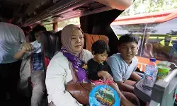 AQUA Dukung Mudik Gratis Pemprov Jateng, Lepas Keberangkatan Ribuan Pemudik