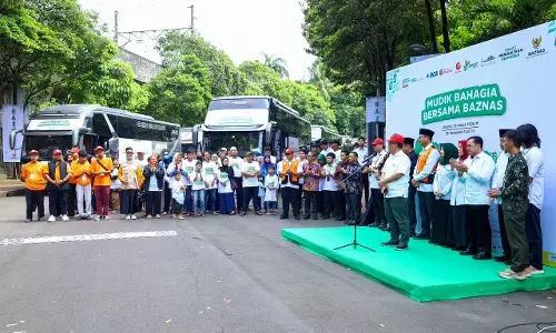 BAZNAS RI lepas 20 bus mudik gratis, 1.000 mustahik pulang kampung ke Jateng dan Jatim BAZNAS RI lepas 20 bus mudik gratis, 1.000 mustahik pulang kampung ke Jateng dan Jatim