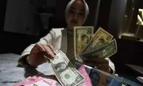 Rupiah pada Selasa pagi menguat jadi Rp16.968 per dolar AS