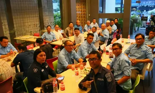 Gelar bukber, Kapolda Sulut harap media tetap berikan edukasi dan informasi akurat kepada masyarakat