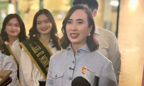 Menpar imbau warga tak buang sampah di destinasi wisata