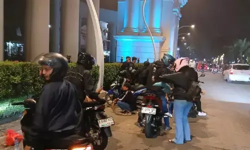 Pemudik sepeda motor pilih perjalanan malam hari