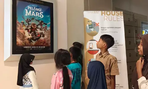 Tayang perdana di Kediri, Film Pelangi di Mars dapat sambutan hangat penonton