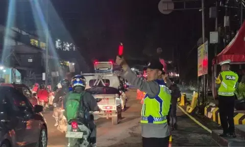Arus lalu lintas di Nagreg pada dini hari capai 60 ribu kendaraan