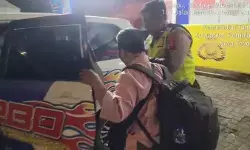 Pemudik tuna netra diantar Polisi Pemalang hingga kampung halaman