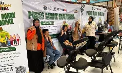 Tunanetra berikan layanan relaksasi di Terminal Kampung Rambutan