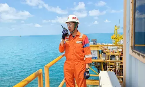 Lebaran di tengah laut, Perwira Pertamina tetap jaga produksi migas