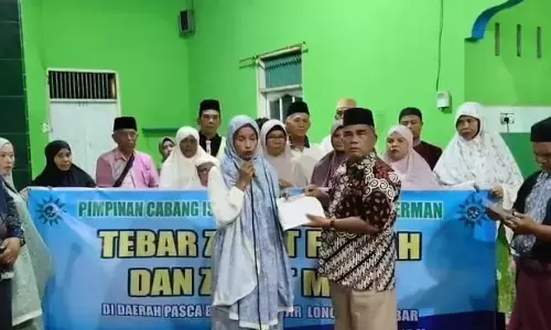 PCIM Jerman tebar zakat fitrah dan zakat mal bagi warga terdampak bencana di Sumbar PCIM Jerman tebar zakat fitrah dan zakat mal bagi warga terdampak bencana di Sumbar