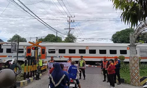 Abaikan peringatan, dua insiden tertemper KA terjadi di Wilayah Daop 7 Madiun Abaikan peringatan, dua insiden tertemper KA terjadi di Wilayah Daop 7 Madiun