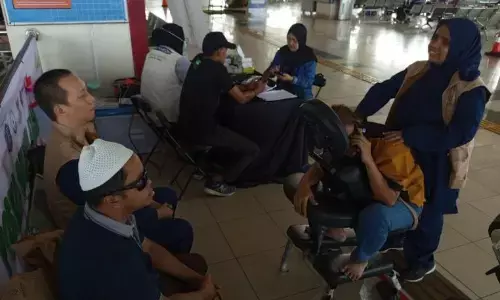Terapis tunanetra mengaku senang bisa layani pemudik di TTPG Terapis tunanetra mengaku senang bisa layani pemudik di TTPG