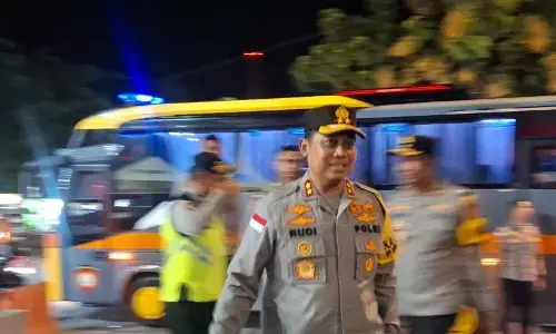 Kapolda NTT turun langsung patroli amankan Idulfitri di Kota Kupang Kapolda NTT turun langsung patroli amankan Idulfitri di Kota Kupang