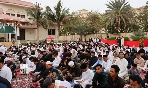 2.300 WNI padati KJRI Jeddah, rayakan Idul Fitri dengan nuansa Indonesia 2.300 WNI padati KJRI Jeddah, rayakan Idul Fitri dengan nuansa Indonesia