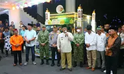 Gubernur Sulut lepas  Pawai Malam Takbiran di Kota Manado