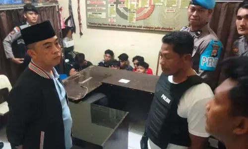 Polresta Mataram amankan enam remaja terlibat pengeroyokan di Pagutan Polresta Mataram amankan enam remaja terlibat pengeroyokan di Pagutan