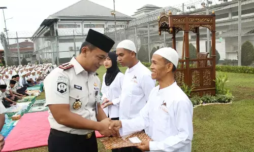 1.044 WBP Lapas Cikarang terima remisi khusus hari raya Idul Fitri 2026 1.044 WBP Lapas Cikarang terima remisi khusus hari raya Idul Fitri 2026