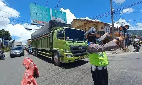 Polisi pastikan jalur alternatif rawan longsor tidak dibuka