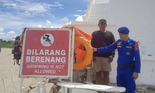 Wisatawan diminta waspada terseret arus laut saat berlibur di pantai