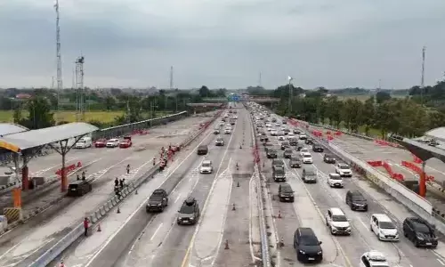 Rekayasa lalu lintas one way resmi diberlakukan di Tol Cipali Rekayasa lalu lintas one way resmi diberlakukan di Tol Cipali