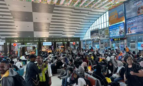 Puncak arus balik mudik lebaran di Bandara Sentani Jayapura diperkirakan pada H+7 Lebaran Puncak arus balik mudik lebaran di Bandara Sentani Jayapura diperkirakan pada H+7 Lebaran