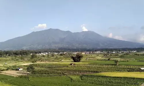 Gunung Marapi kembali erupsi Selasa sore