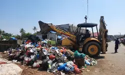 DLH Aceh Besar kerahkan armada penuh usai libur Lebaran DLH Aceh Besar kerahkan armada penuh usai libur Lebaran