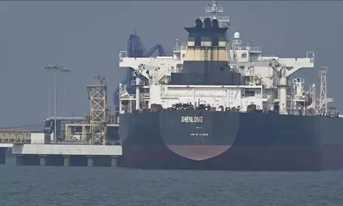 Kuwait pangkas produksi minyak imbas gejolak di Selat Hormuz