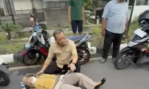 Gubernur Jateng tolong korban laka lantas, bantu evakuasi hingga panggilkan ambulans