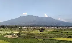 Gunung Marapi erupsi dua kali dalam waktu berdekatan