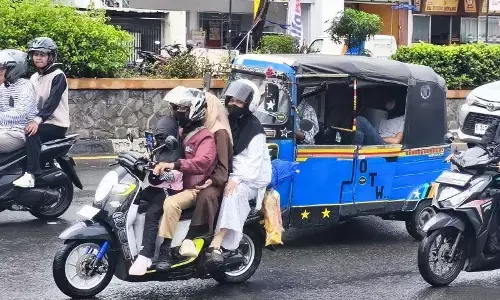 Jalur Pantura Kabupaten Bekasi dipadati pemudik roda dua