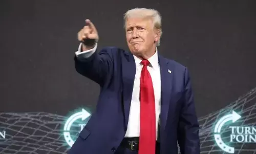 Trump ingin konflik dengan Iran berakhir sebelum bertolak ke China