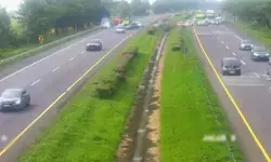 Petugas mulai terapkan one way di ruas Tol Cipali arah Jakarta Petugas mulai terapkan one way di ruas Tol Cipali arah Jakarta