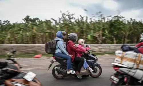 Pemilir sepeda motor nilai arus mudik-balik Lebaran 2026 lancar