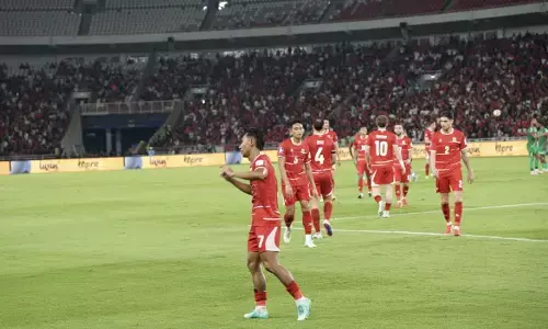 Babak kedua dimulai! Indonesia vs Saint Kitts and Nevis, laga kian memanas di GBK Babak kedua dimulai! Indonesia vs Saint Kitts and Nevis, laga kian memanas di GBK