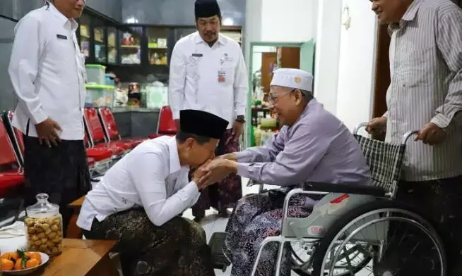 Jaga kondusivitas wilayah di momen Idul Fitri, Bupati dan Wabup Kudus silaturahmi ke ulama