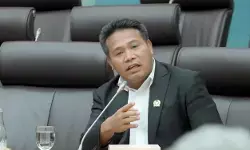 Kapal RI tertahan di Hormuz, DPR: Butuh lobi Presiden, Menteri ESDM tak cukup