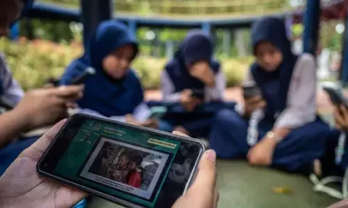 Orang tua respons positif pembatasan medsos bagi anak oleh PP Tunas Orang tua respons positif pembatasan medsos bagi anak oleh PP Tunas