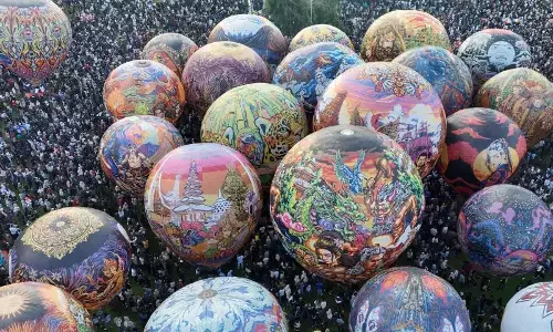 Ribuan wisatawan padati Festival Mudik Balon Udara Wonosobo