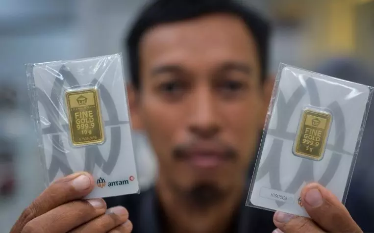 Harga emas Antam Senin ini turun Rp30.000 ke angka Rp2,807 juta/gr Harga emas Antam Senin ini turun Rp30.000 ke angka Rp2,807 juta/gr