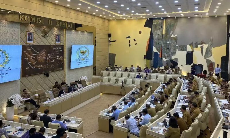 Mendagri jelaskan alasan sempat absen rapat dengan Komisi II DPR RI Mendagri jelaskan alasan sempat absen rapat dengan Komisi II DPR RI