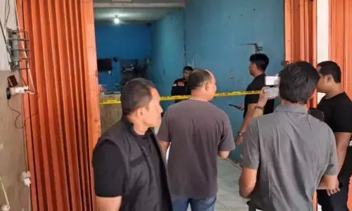 Kesaksian bos ayam geprek temukan mayat pegawainya dalam freezer